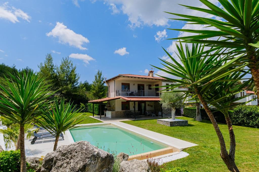 Pallini Villa | Palmera Pool Villa