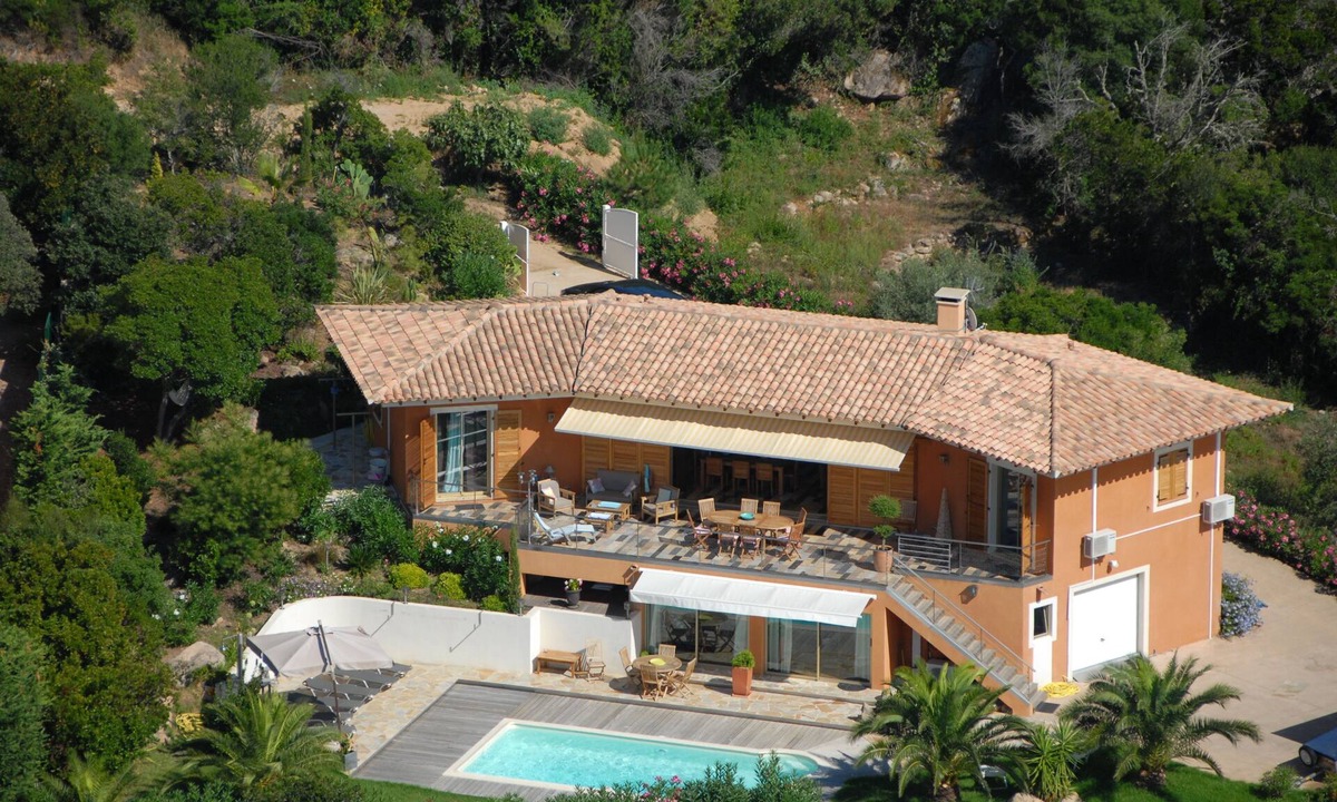 Portigliolo Villa | Panoramic Sea View Villa – Heated Pool