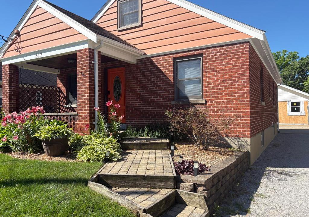Milford House | Peaceful Stay-Private Lower Level with Private Bath