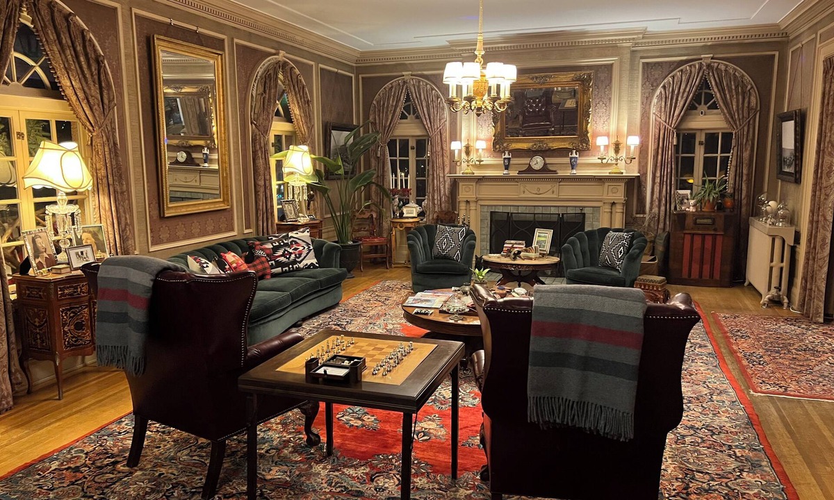 Pendleton Bed & Breakfast | Pendleton House Historic Inn and B&B