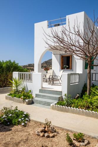 Menetai Hotel | Perama Hotel, Karpathos