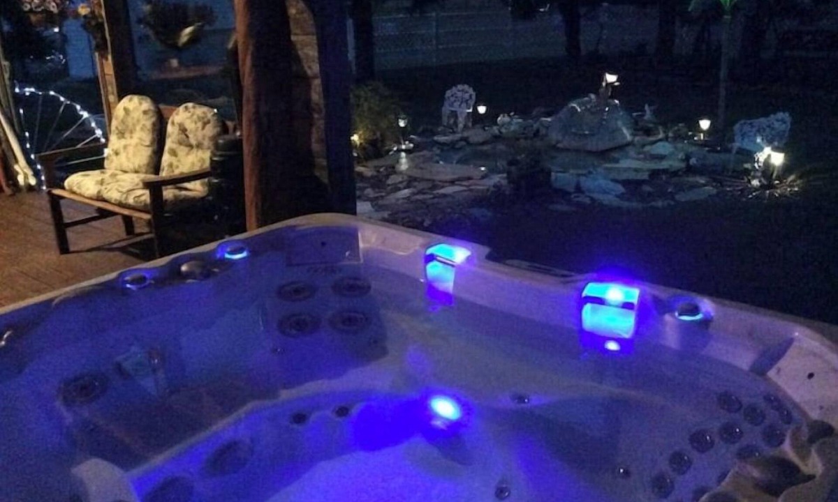 Clawson House | Pert-Nere-A-Ranch Hot Tub Teton Views Getaway!