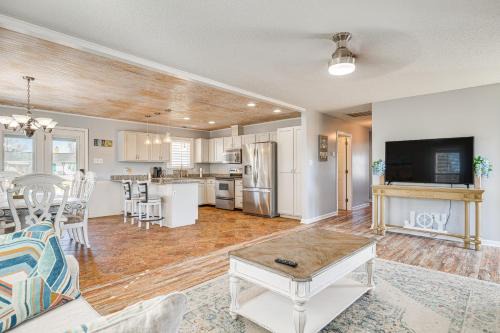 Morehead City House | Pet-Friendly Beaufort Home w/Private Yard