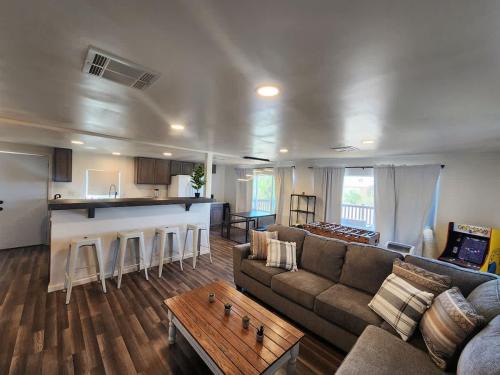 Meadview House | Pet-Friendly Home Game Room Near Grand Canyon