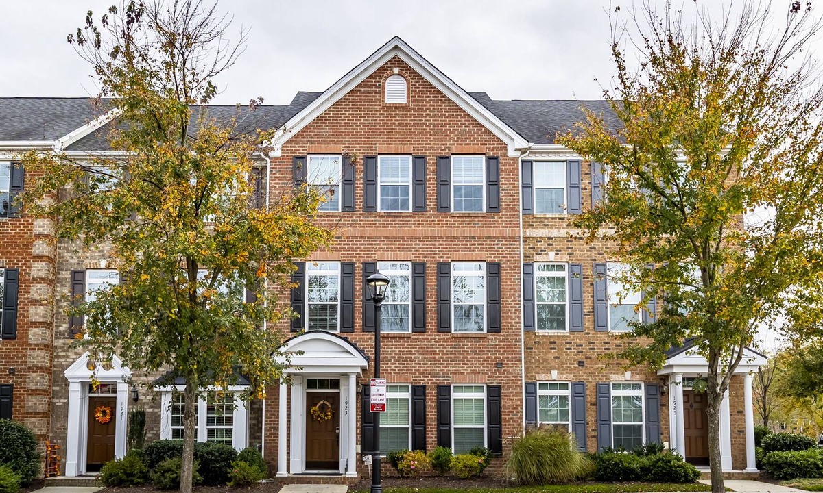 Glen Allen House | Pet-friendly Townhouse in the center of Short Pump