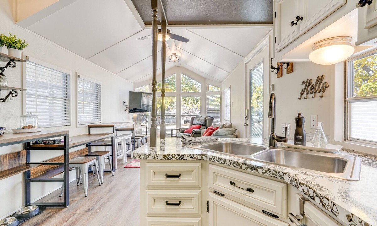 Hurricane Cottage | Pet-Friendly Utah Cottage Near Zion National Park!