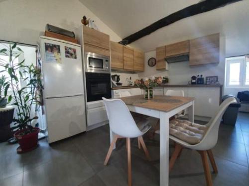Furiani Apartment | Petit duplex atypique