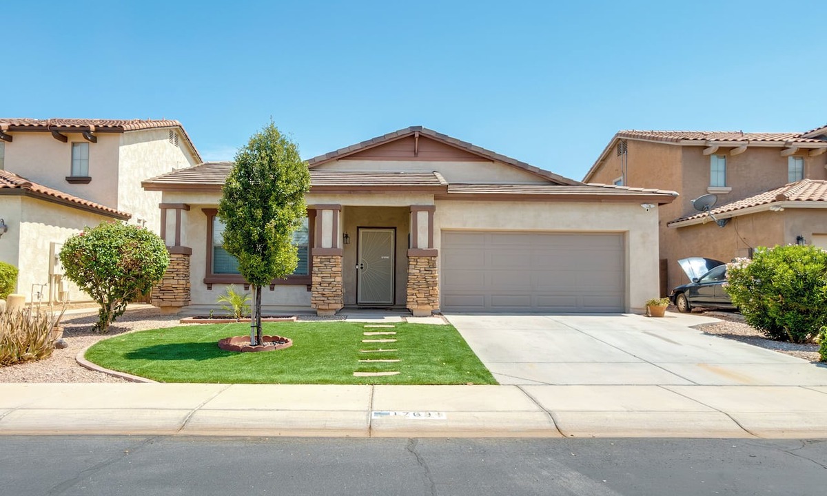 Sierra Montana House | Pets Welcome! Surprise Family Gem w/Yard & Patio