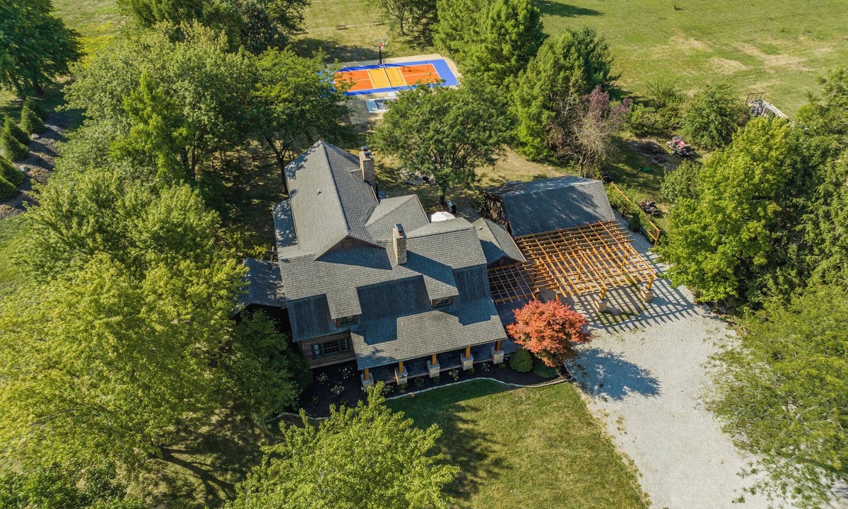 Westfield House | Pickleball, Bball, Hot Tub, Movie Theater, Game Rm