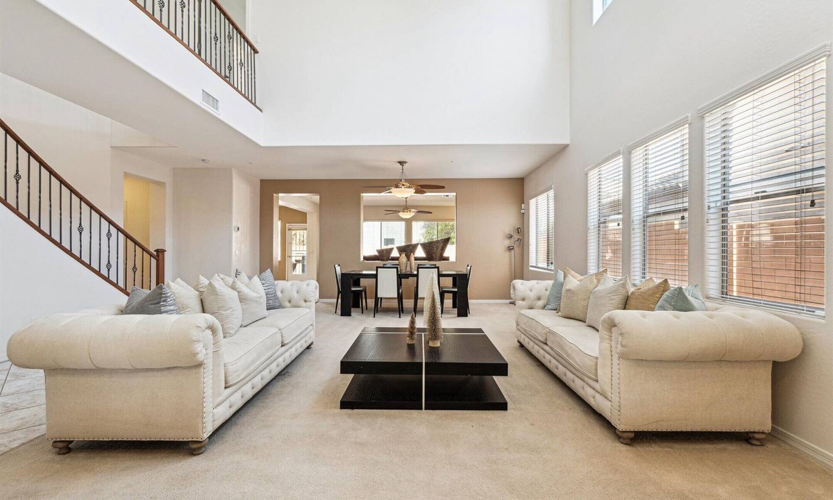 Westwing Mountain House | Pinnacle Breeze-Private Backyard-Mins to Six Flags