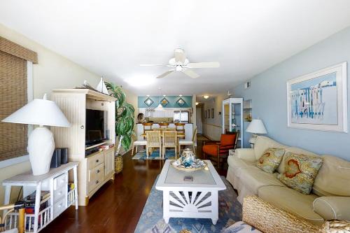 Pine Knoll Shores House | PKBR01 Breakers C-22