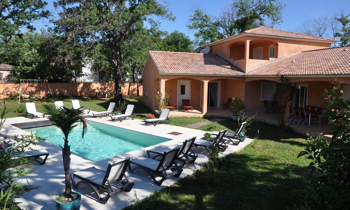 Moriani-Plage Villa | Pleasing Villa. near the Sea beach, Moriani-Plage, 5 bedrooms. 12 persons