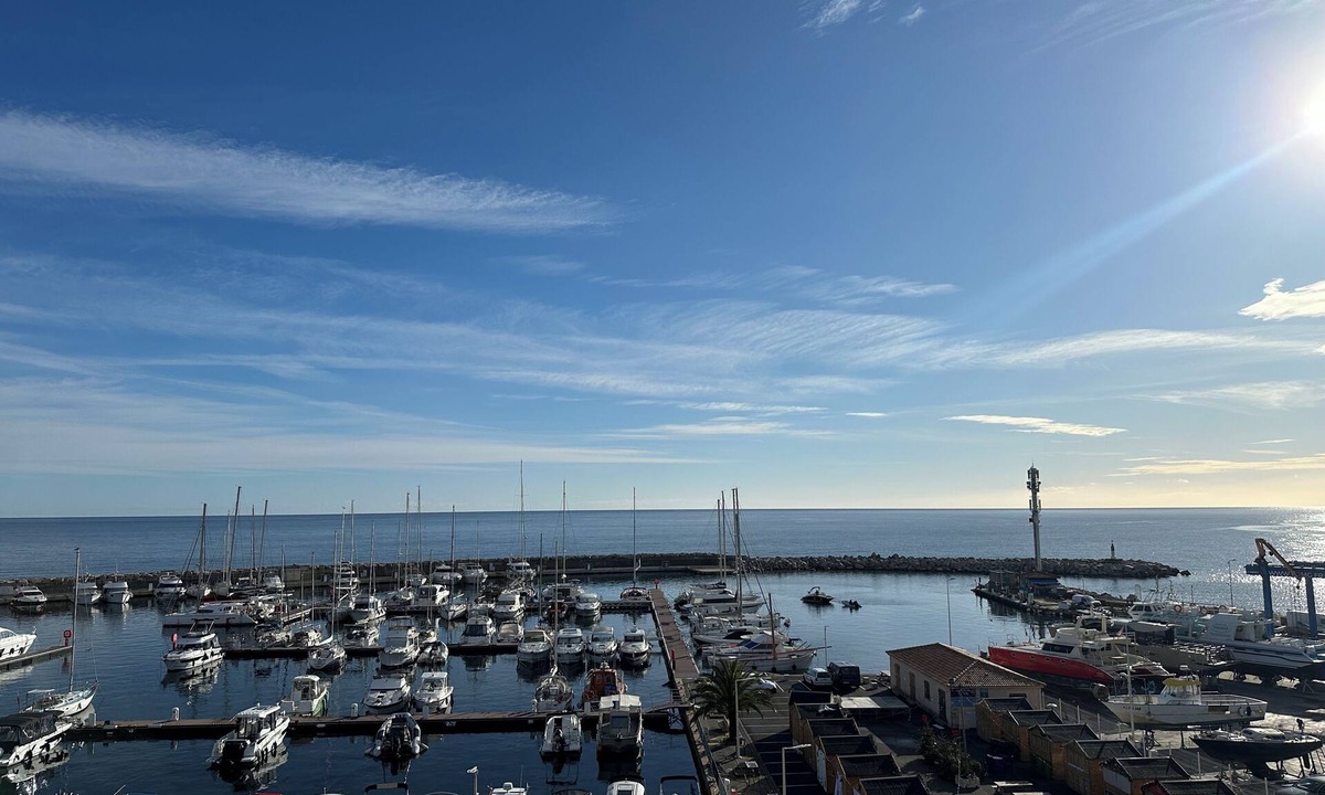 Solenzara Apartment | PMR 2/4 persons - Air conditioning - swimming pool - 100m from the beach