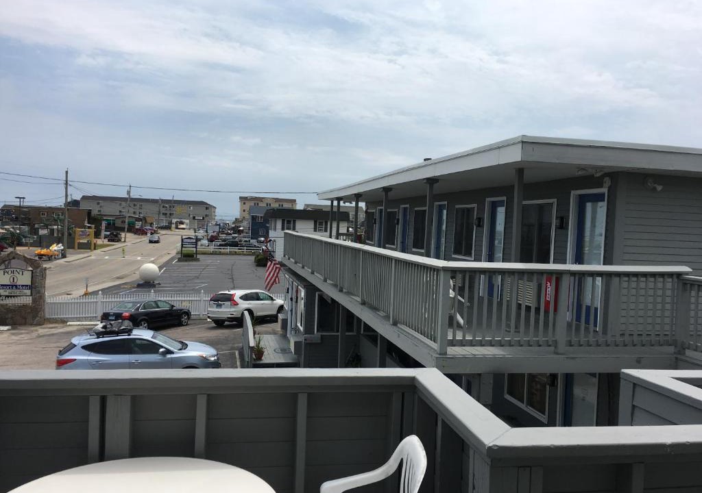 Misquamicut Hotel | Point 1 Resort & Motel