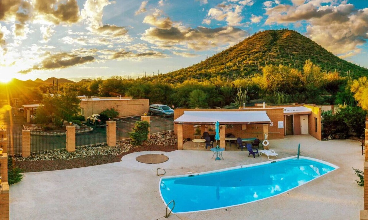 Westside Development House | Pool/Near JW Marriott/Patio/2 BR 2 BA