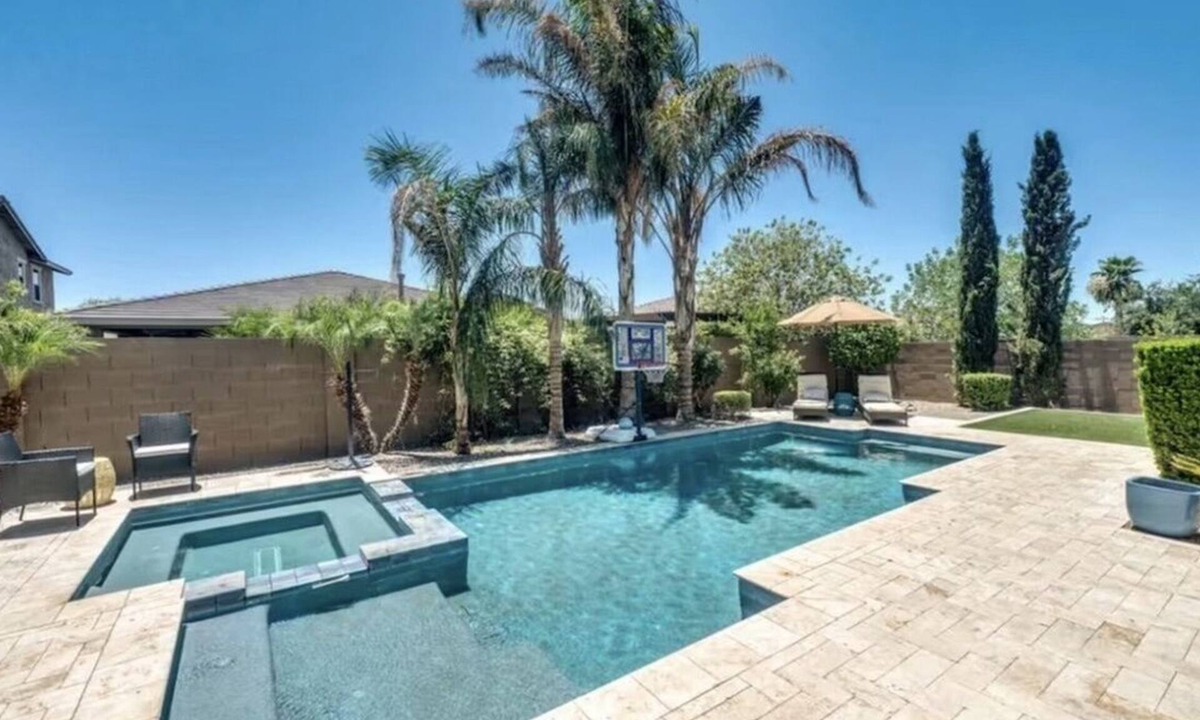 Crismon Heights House | Pool Paradise Near Arizona Athletic Grounds