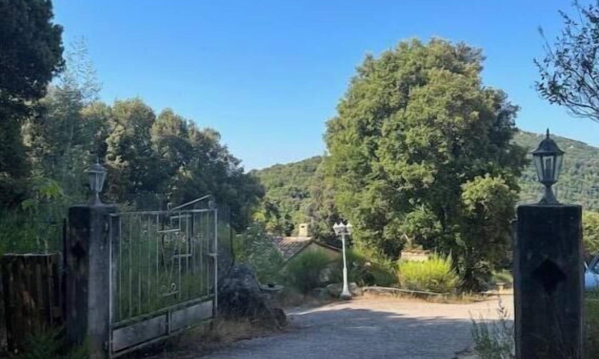 Casalabriva House | Pretty little house just 14 minutes from the beach