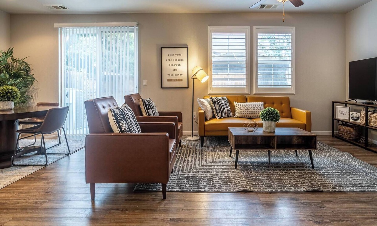Clovis House | Prime Clovis Gated Condo Near Hospitals
