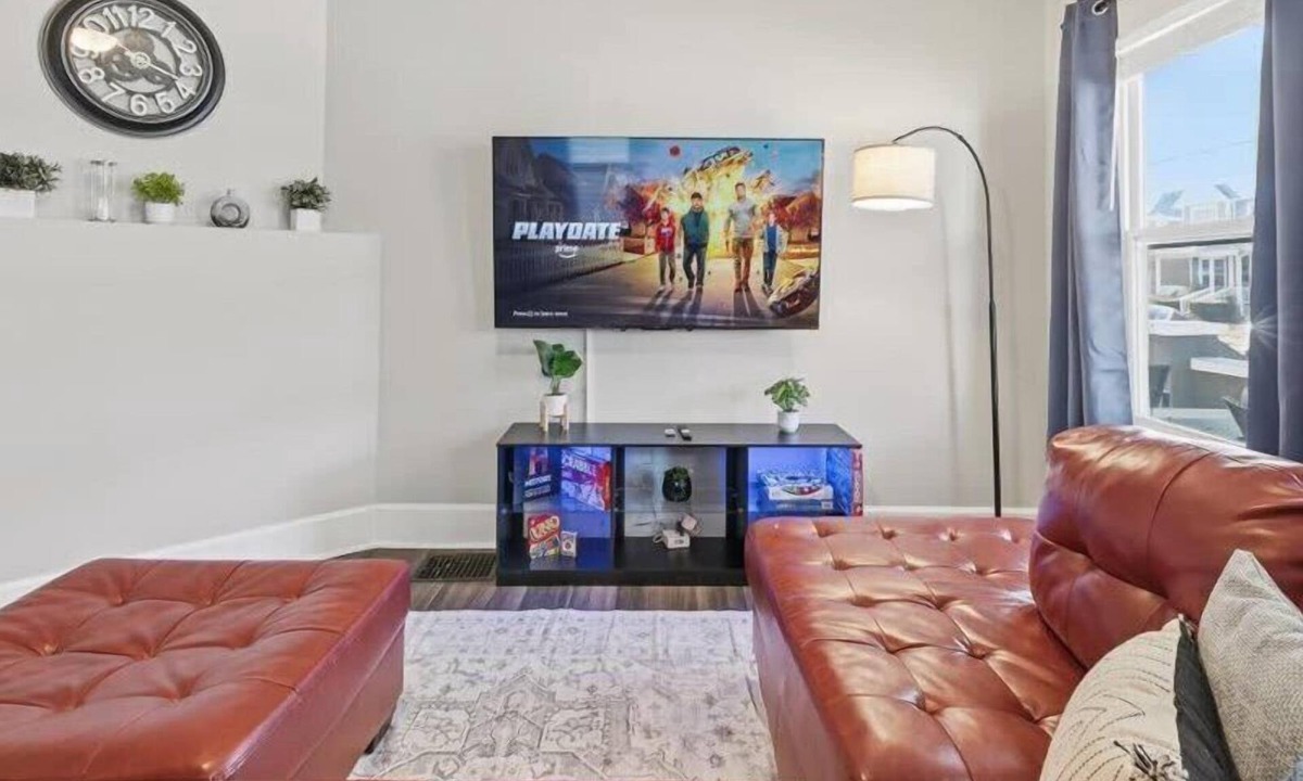 Mapleton/Fall Creek House | Prime Downtown Indy House Close to DT Indy