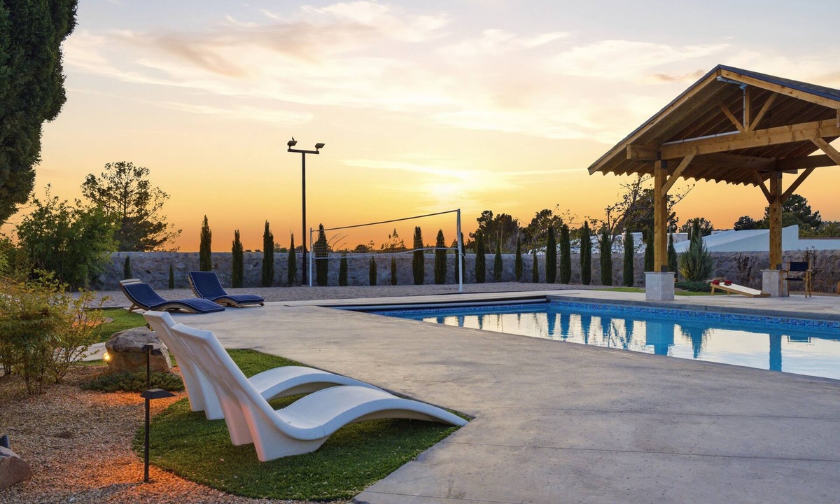 Las Cruces House | Private Beach Retreat Home with Pool and Spa