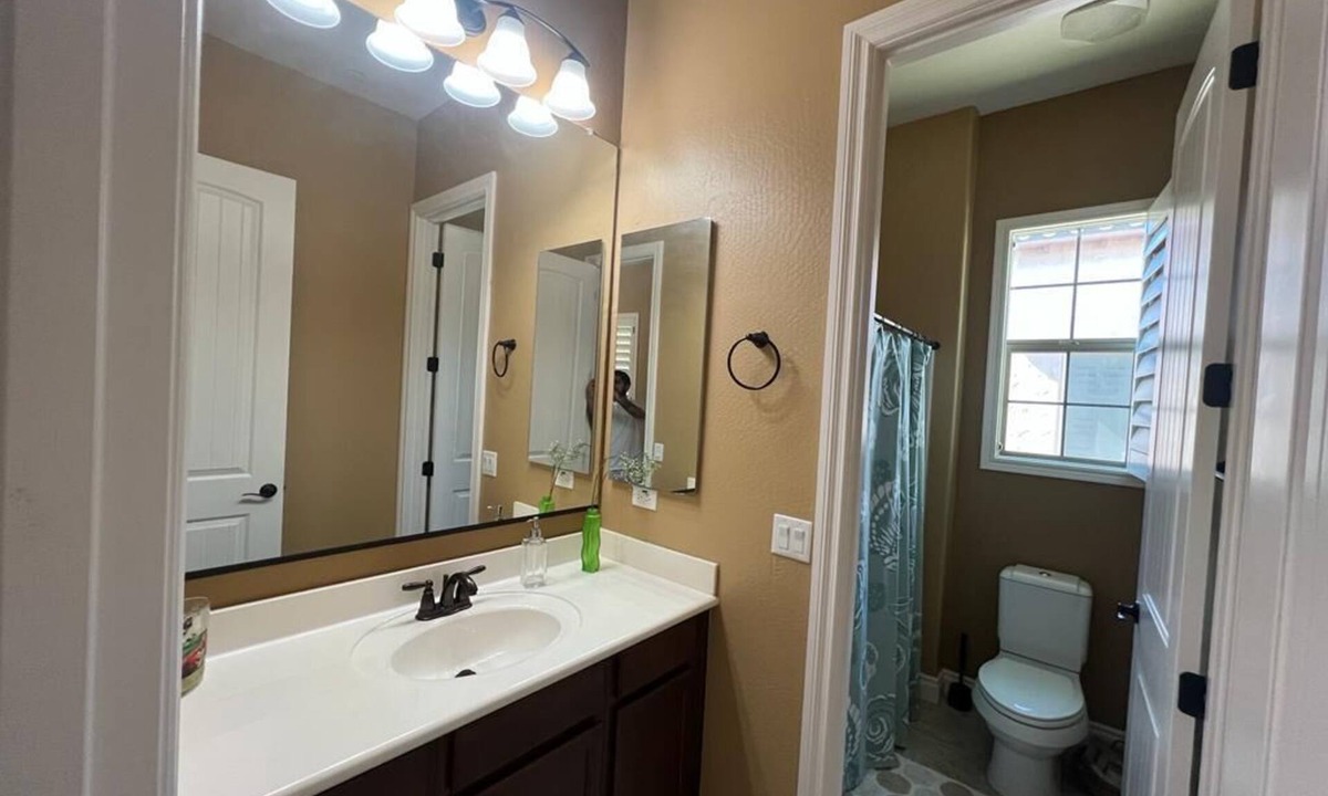 Gilbert House | Private entrance, stand alone Casita with attached bath