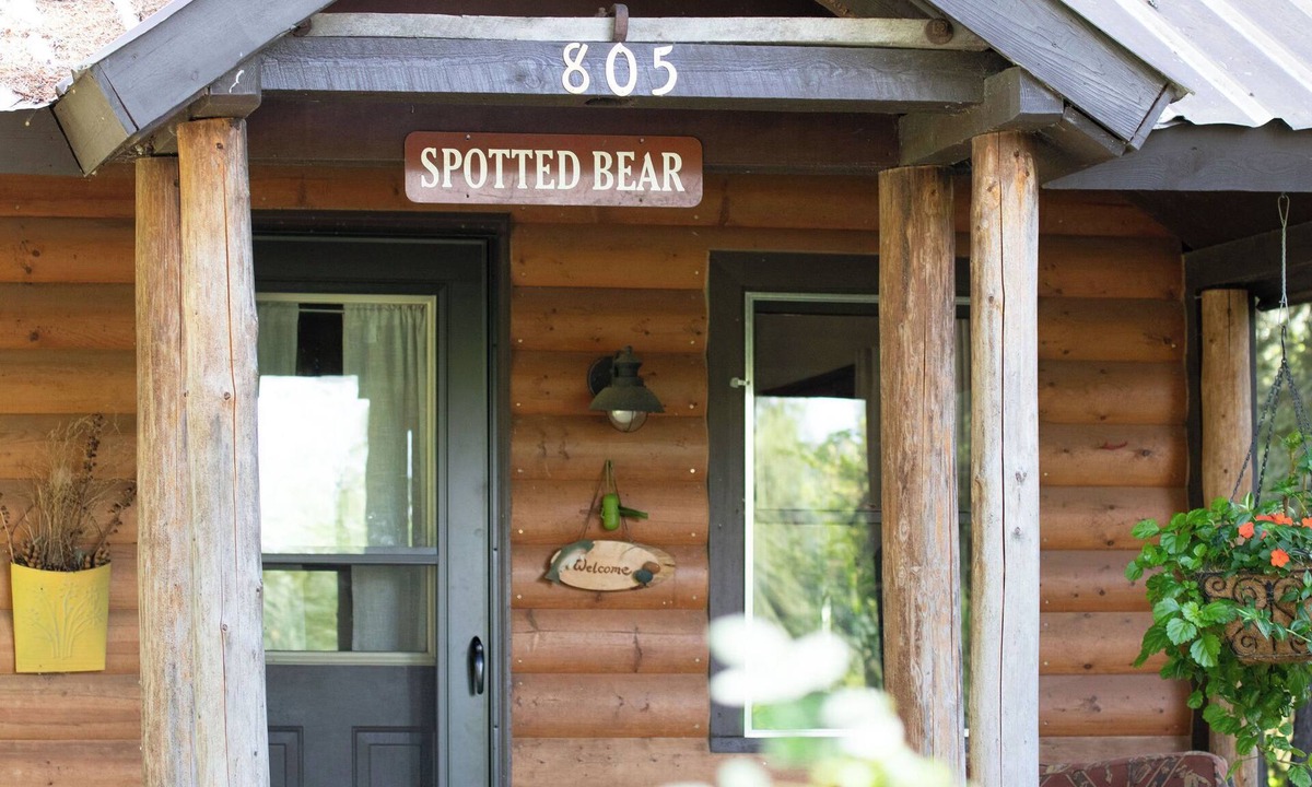 Martin City House | Private Guest House - Ten Minutes to Glacier National Park