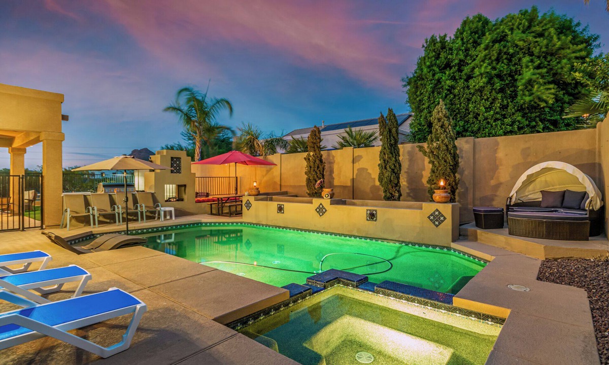 Glendale House | Private Luxury 5BR Glendale Retreat w/Pool, Ping Pong & More!