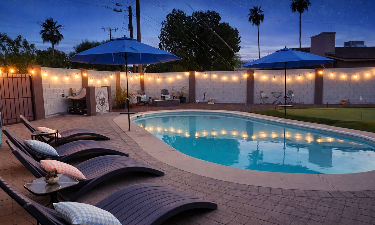 South Scottsdale House | Private Oasis. Walk to Old Town. Camelback Views.