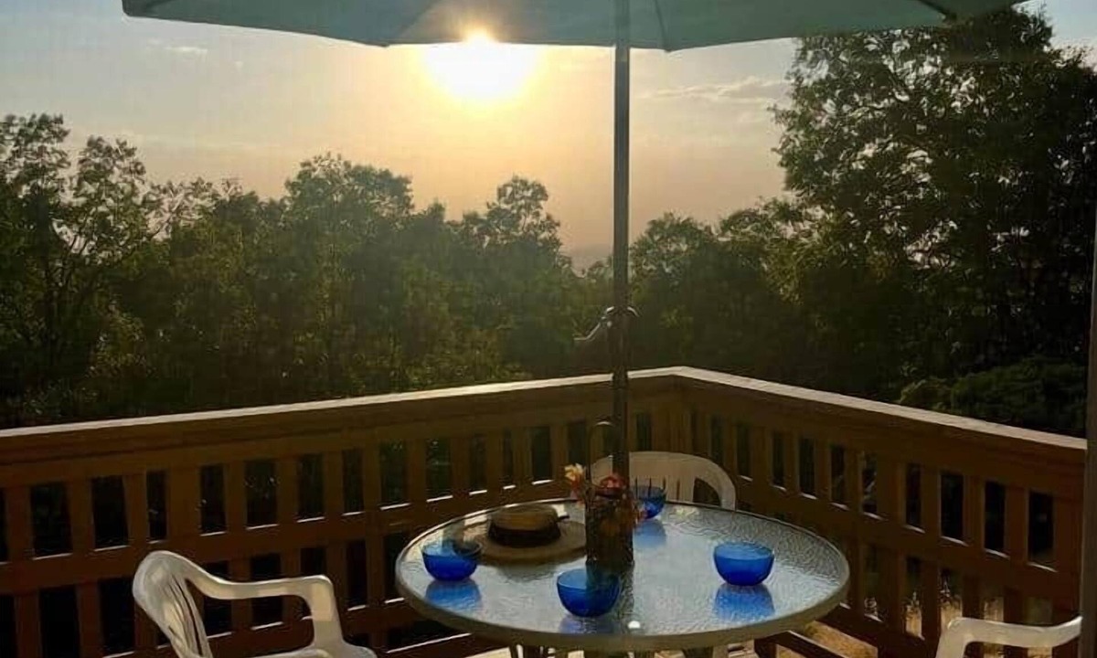Badger House | Private sunsets Under 20 minutes national park entrance