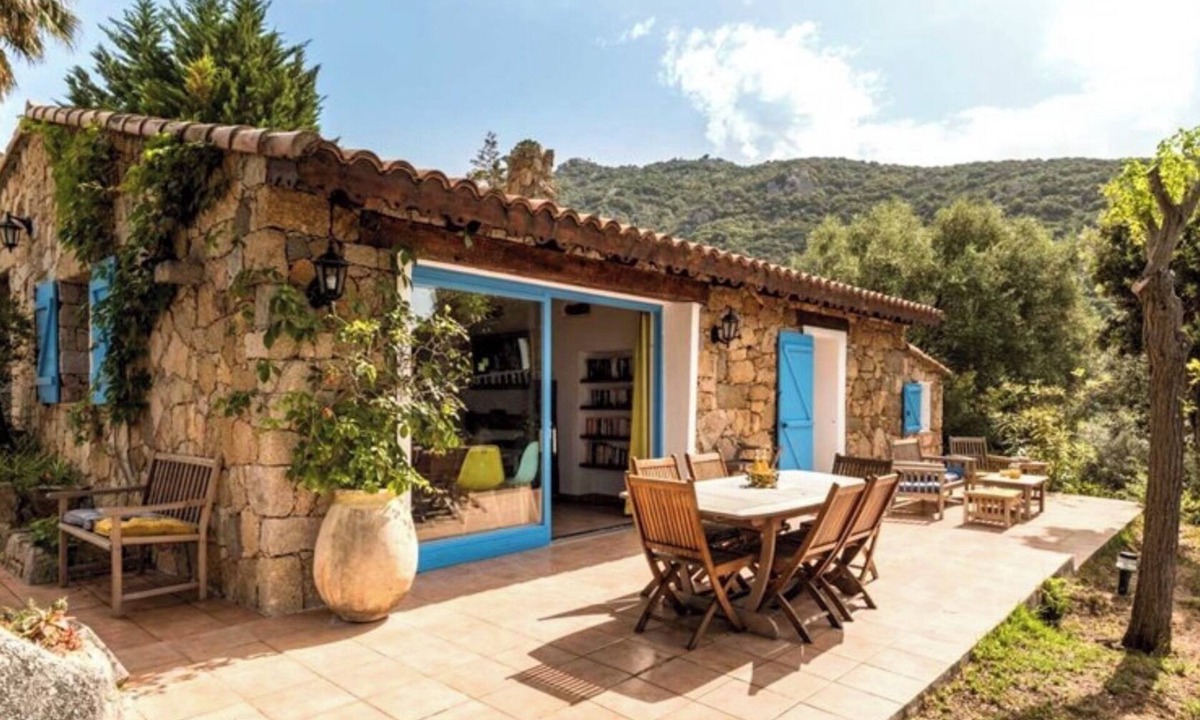 Olmeto House | Private villa with swimming pool and jacuzzi overlooking the Gulf of Valinco