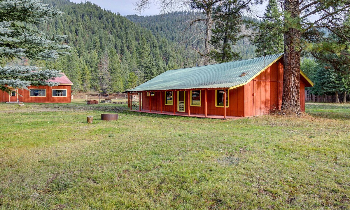 De Borgia Cabin | Quaint DeBorgia Retreat: Black Diamond Guest Ranch