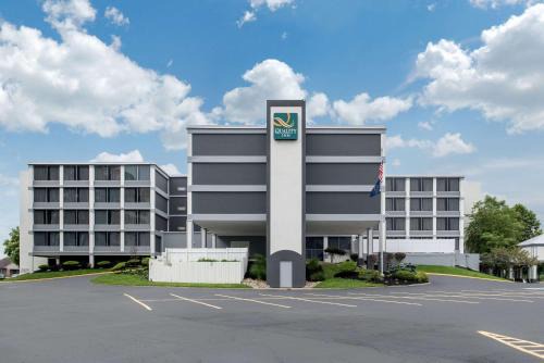 Richmond Hotel | Quality Inn and Conference Center