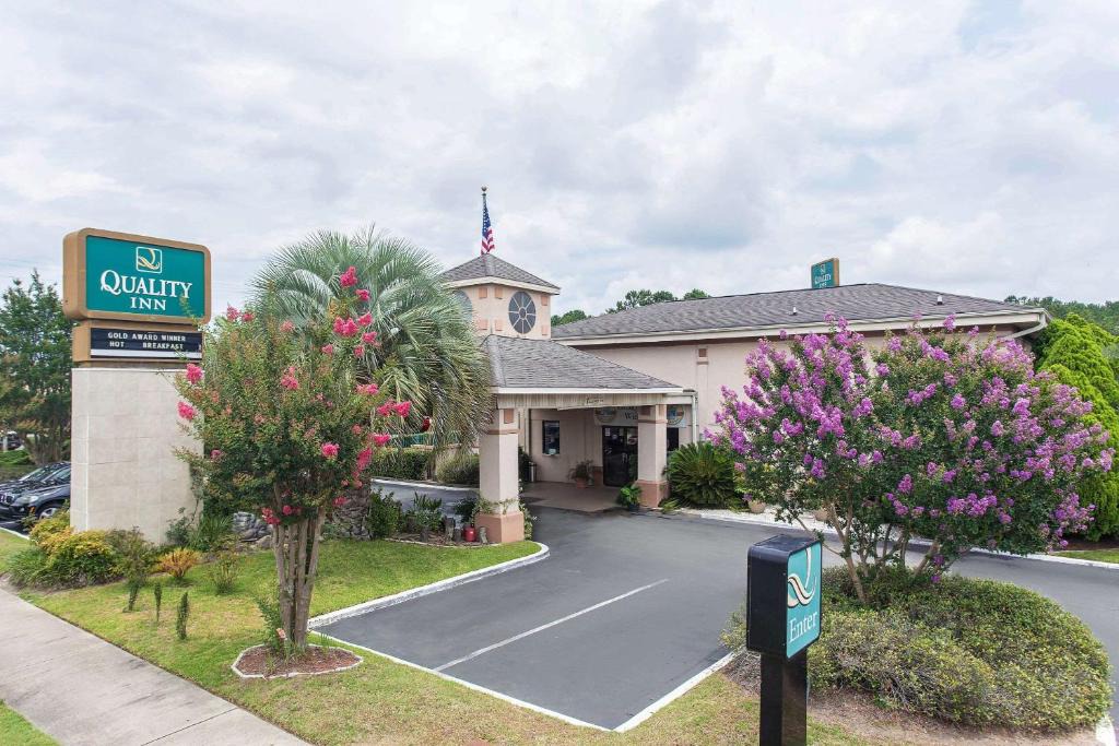 Goose Creek Hotel | Quality Inn Goose Creek - Charleston