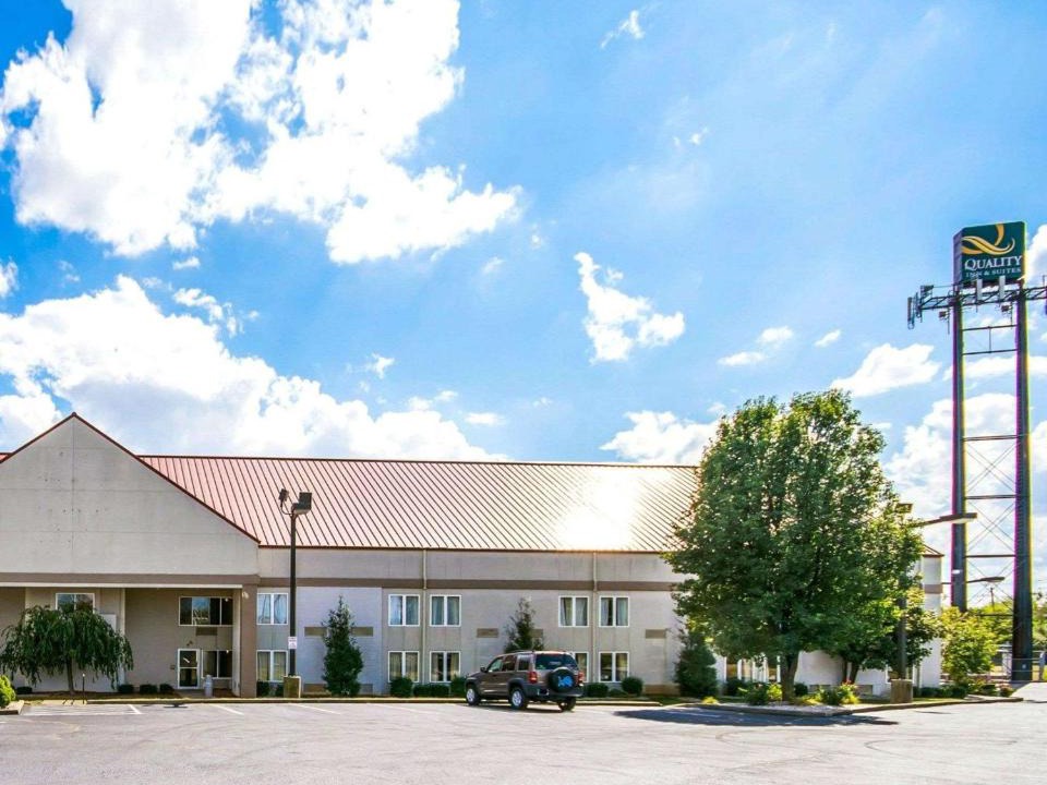 Elizabethtown Hotel | Quality Inn & Suites Elizabethtown