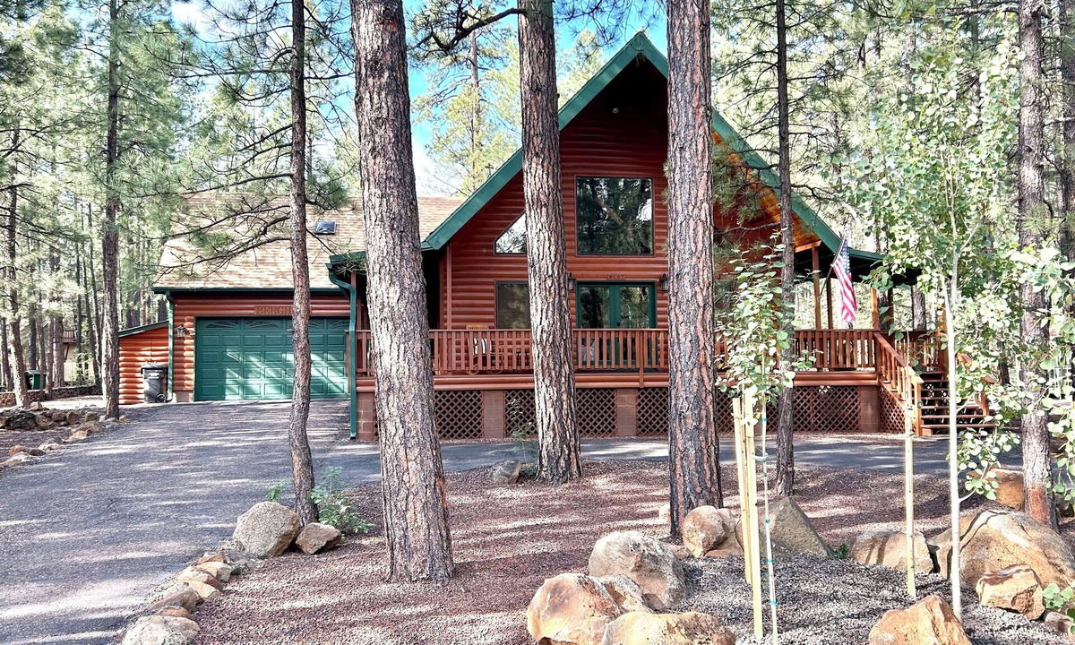 Pinetop Cabin | Quiet Mountain Cabin Getaway