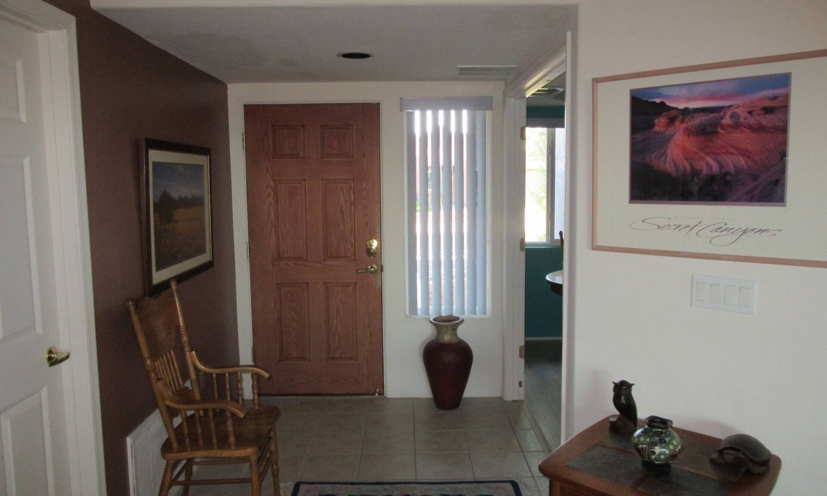 Tucson House | Quiet neighborhood with great views and easy access to freeway