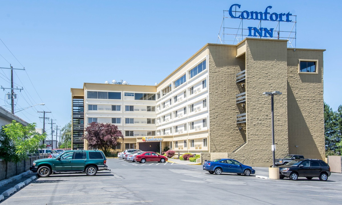 East Central Hotel | Ramada by Wyndham Downtown Spokane