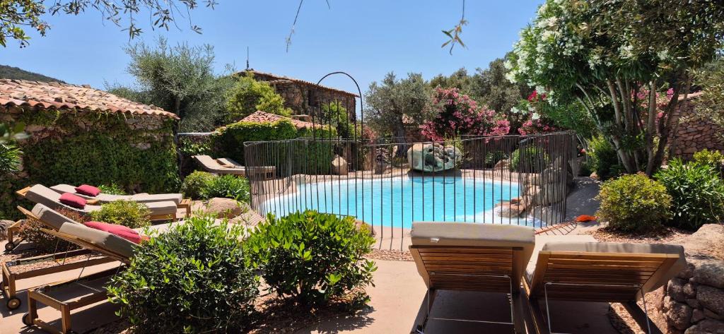 Hameau de Palombaggia Hotel | Ranch Campo Palombaggia