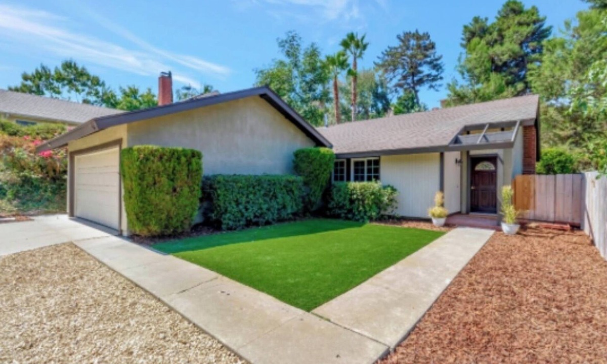 Rancho Penasquitos House | Residential house in Penasquitos - 3BR & 2 BA