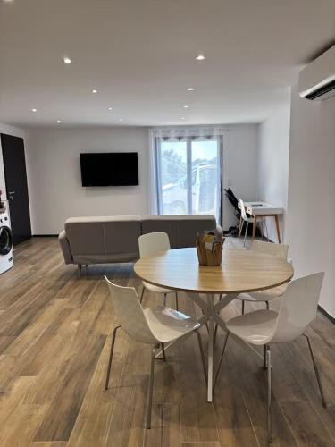 Sarrola-Carcopino Apartment | Rez de villa Proche d'Ajaccio