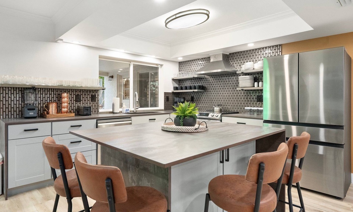 Paradise Valley Village House | Rio Resort
