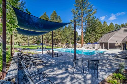 Century West House | River Ridge 517A