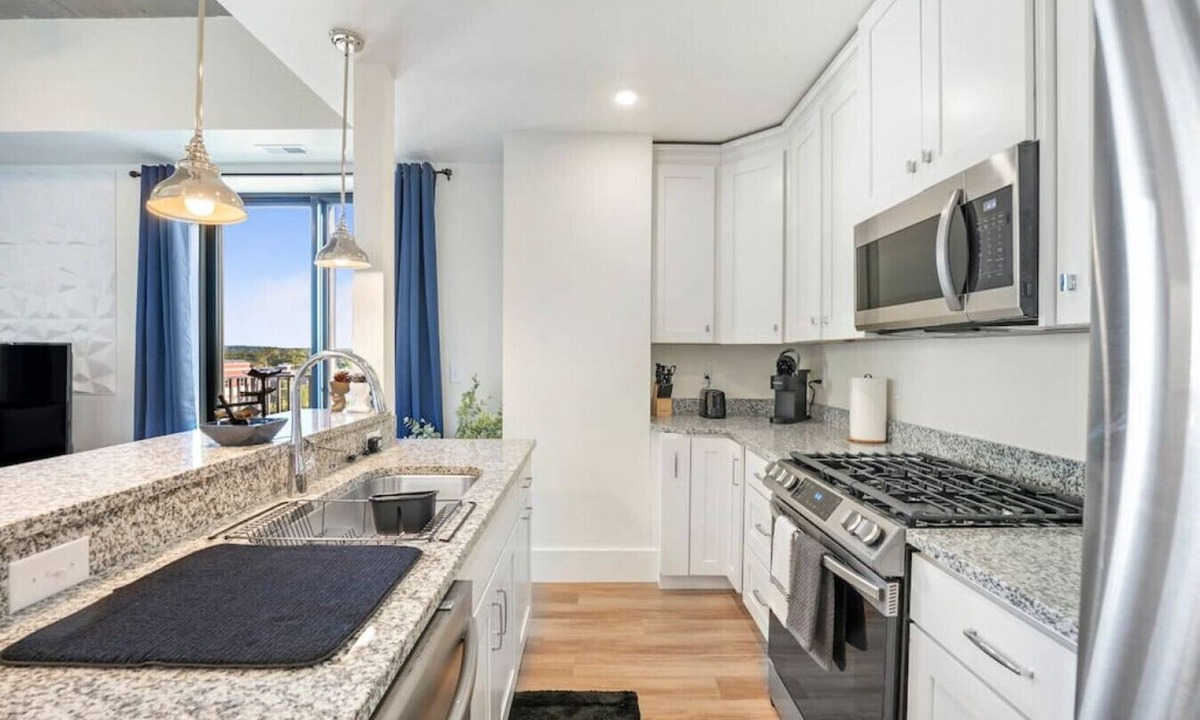 Northeast South Bend Apartment | Riverlight Haven | High Rise | DownTown South Bend ND