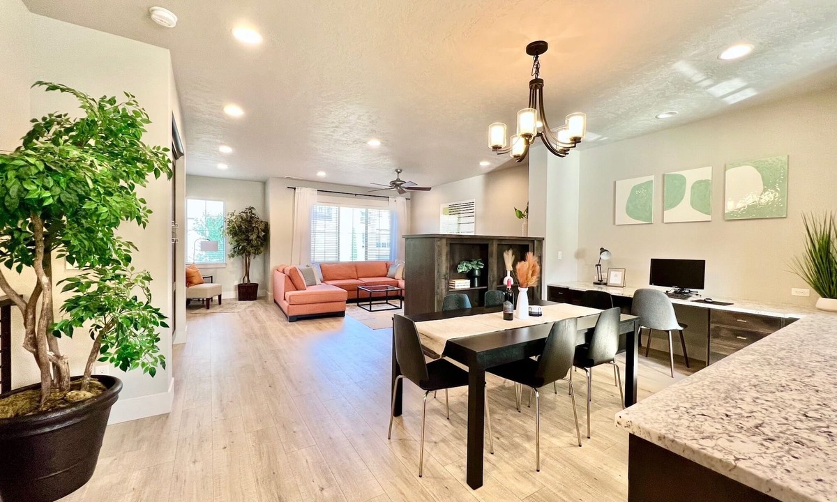 Harris Ranch House | Riverside Retreat - Luxury Living Steps From the Pool, Boise River & Greenbelt