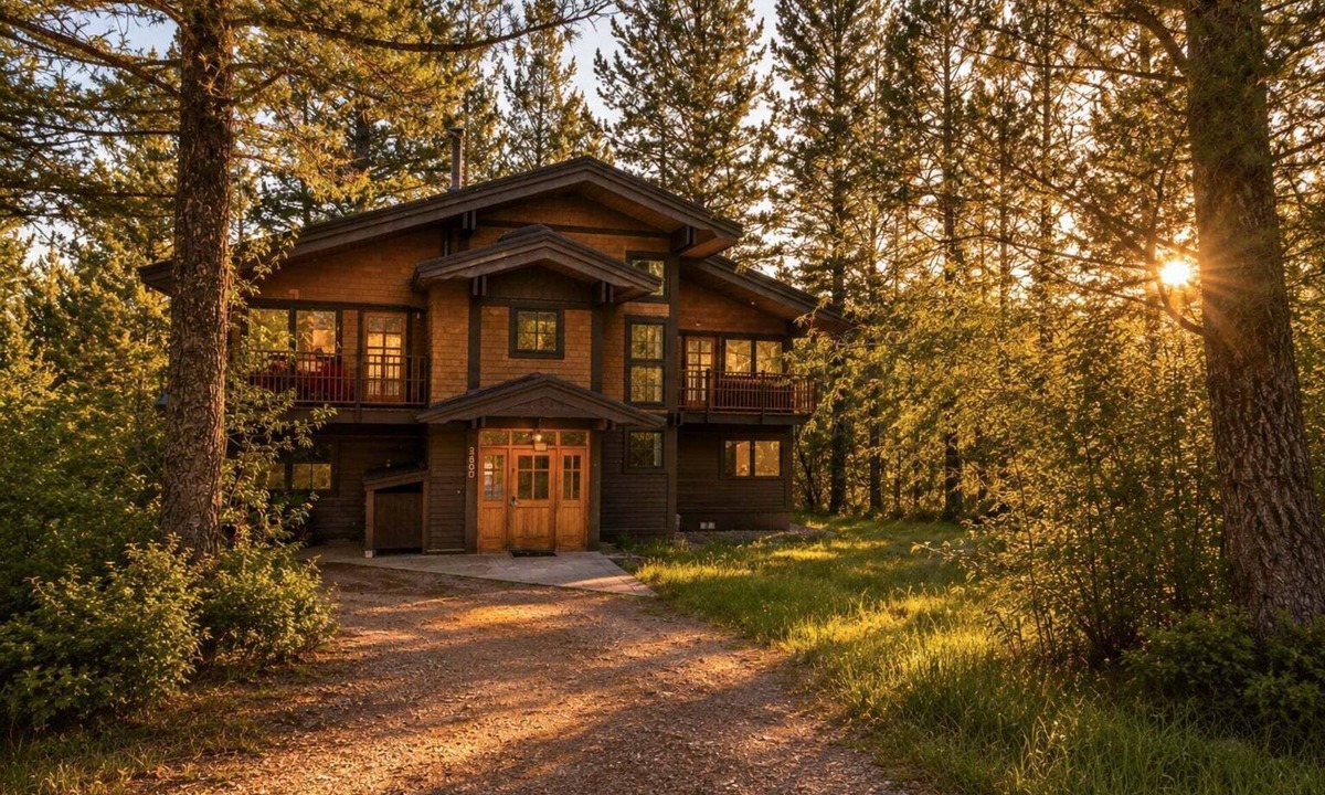 Teton Village House | RMR: The Village House in Teton Village