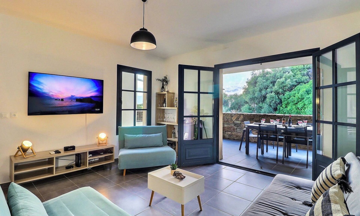 Patrimonio Apartment | Rocca Bella – Escape by the Sea and Vineyards
