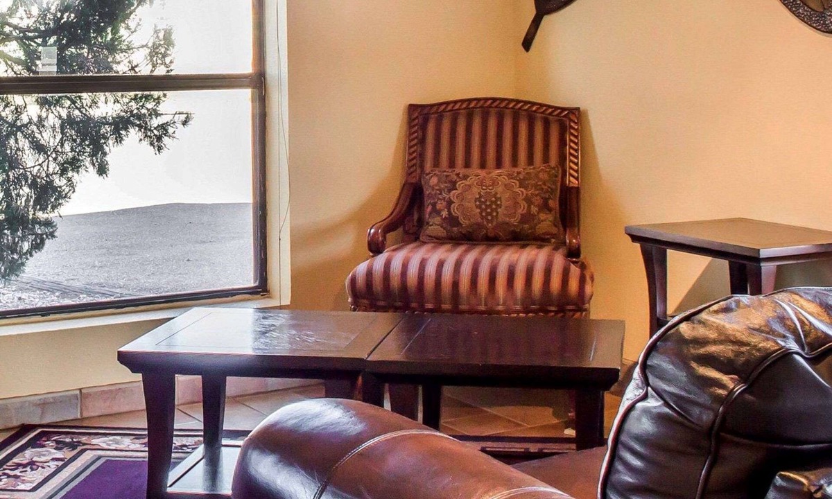 Snowflake Hotel | Rodeway Inn Silver Creek Inn