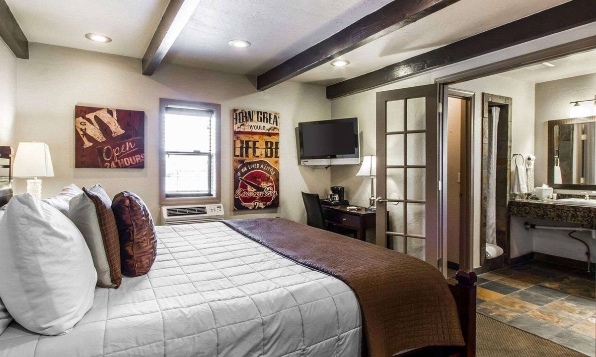 Williams Hotel | Rodeway Inn & Suites Williams Downtowner - Rte 66
