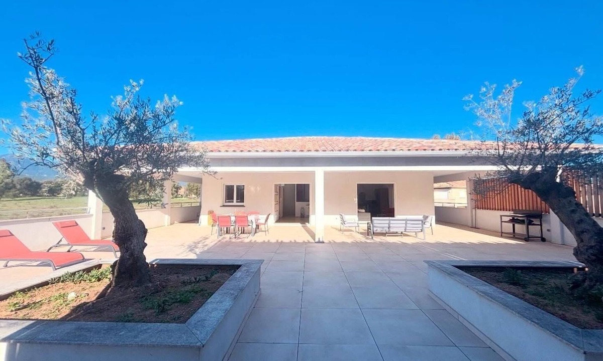 Morta House | Rooftop villa les oliviers