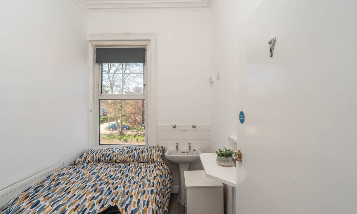 Southampton House | Room 7 - The Archers